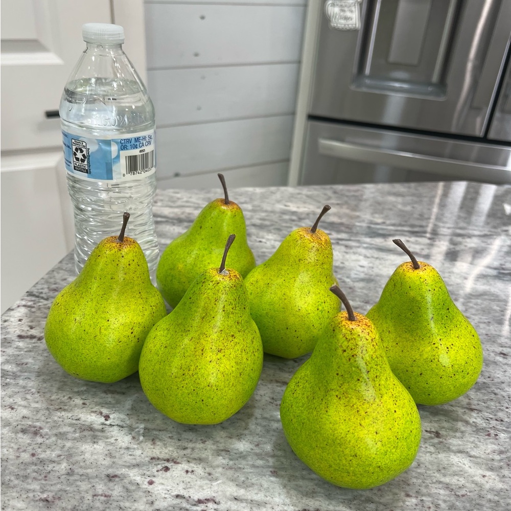 Decorative set of 6 pears